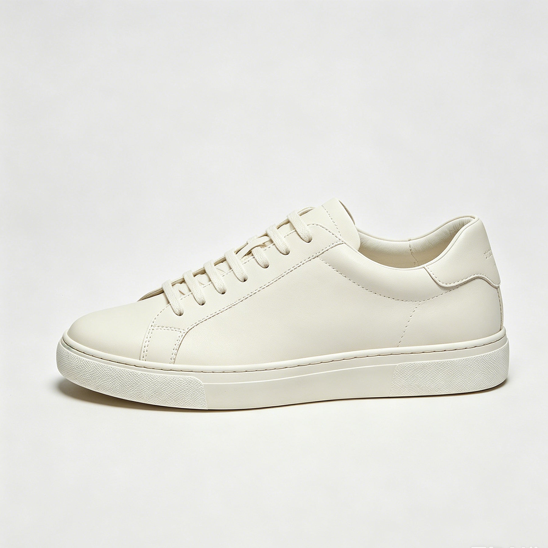 RIY Off-White Leather Casual Sneakers --- 38 size